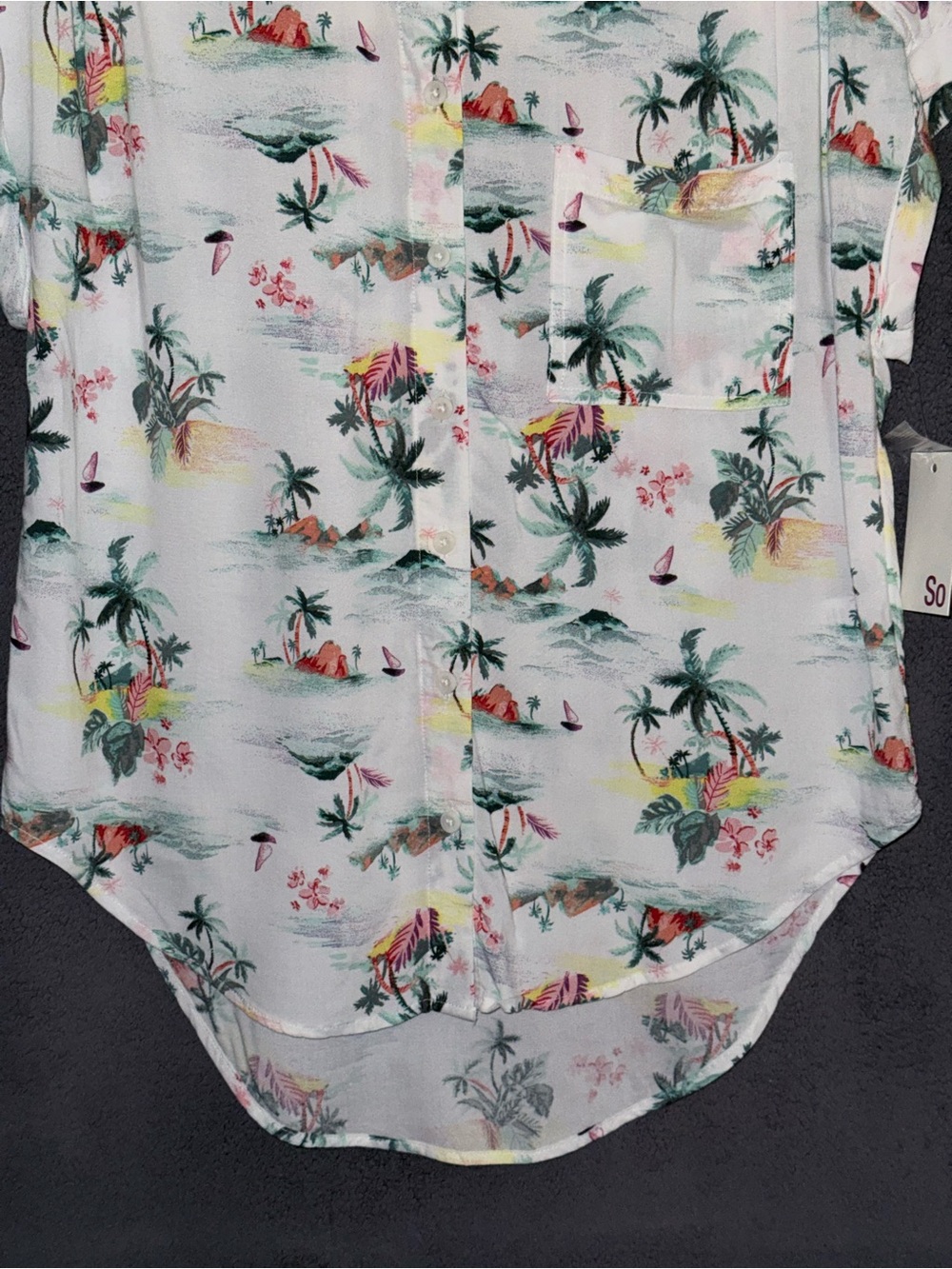 NWT SO White Tropical Print Short Sleeve Button-Up Blouse Size Small - Picture 6 of 15